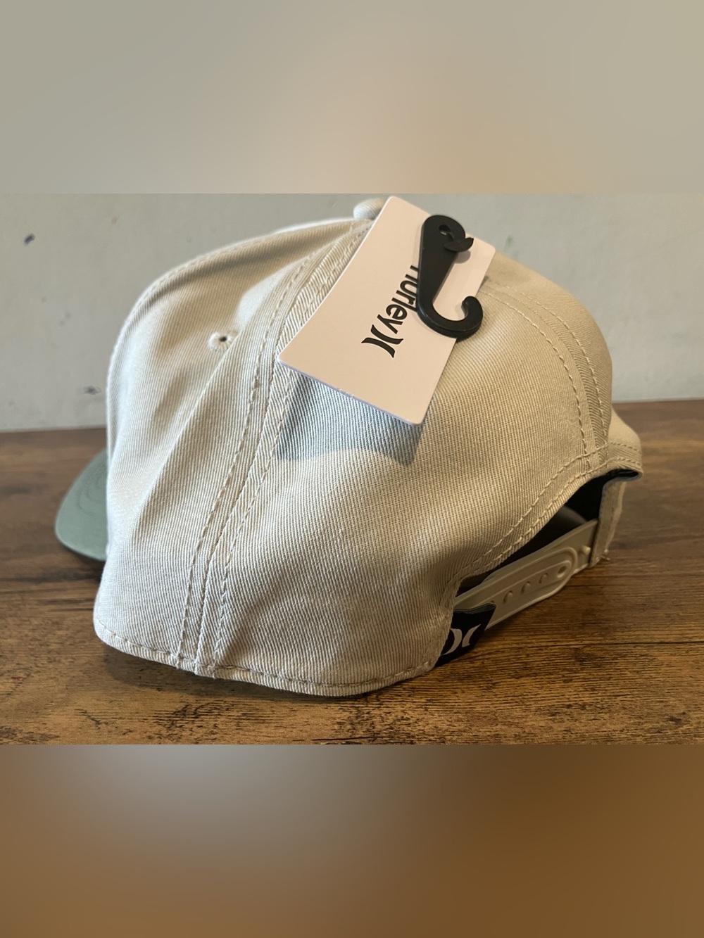 Hurley hat - Picture 5 of 9